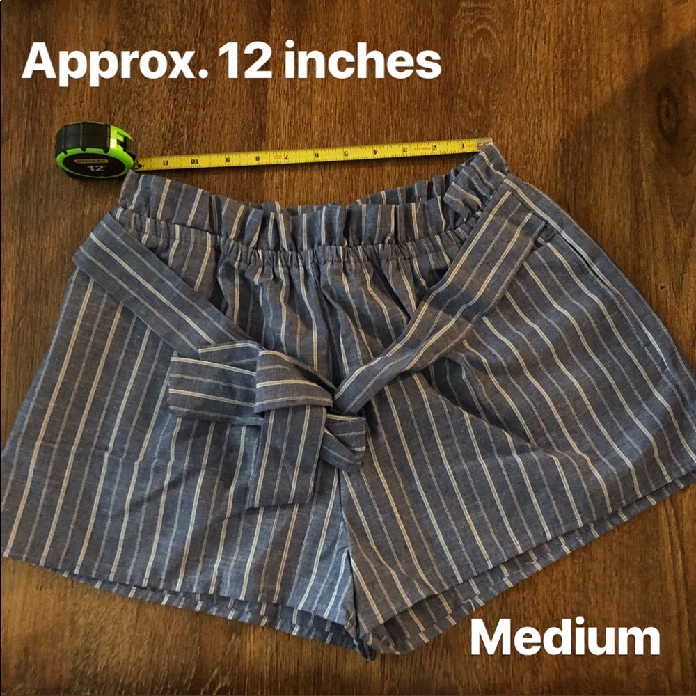 🎉HP🎉 Striped Paper Bag Shorts - Picture 6 of 8